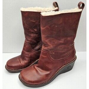 UGG Boots 1001891 Hartley Wedge Leather Womes 10 Zip Cherry